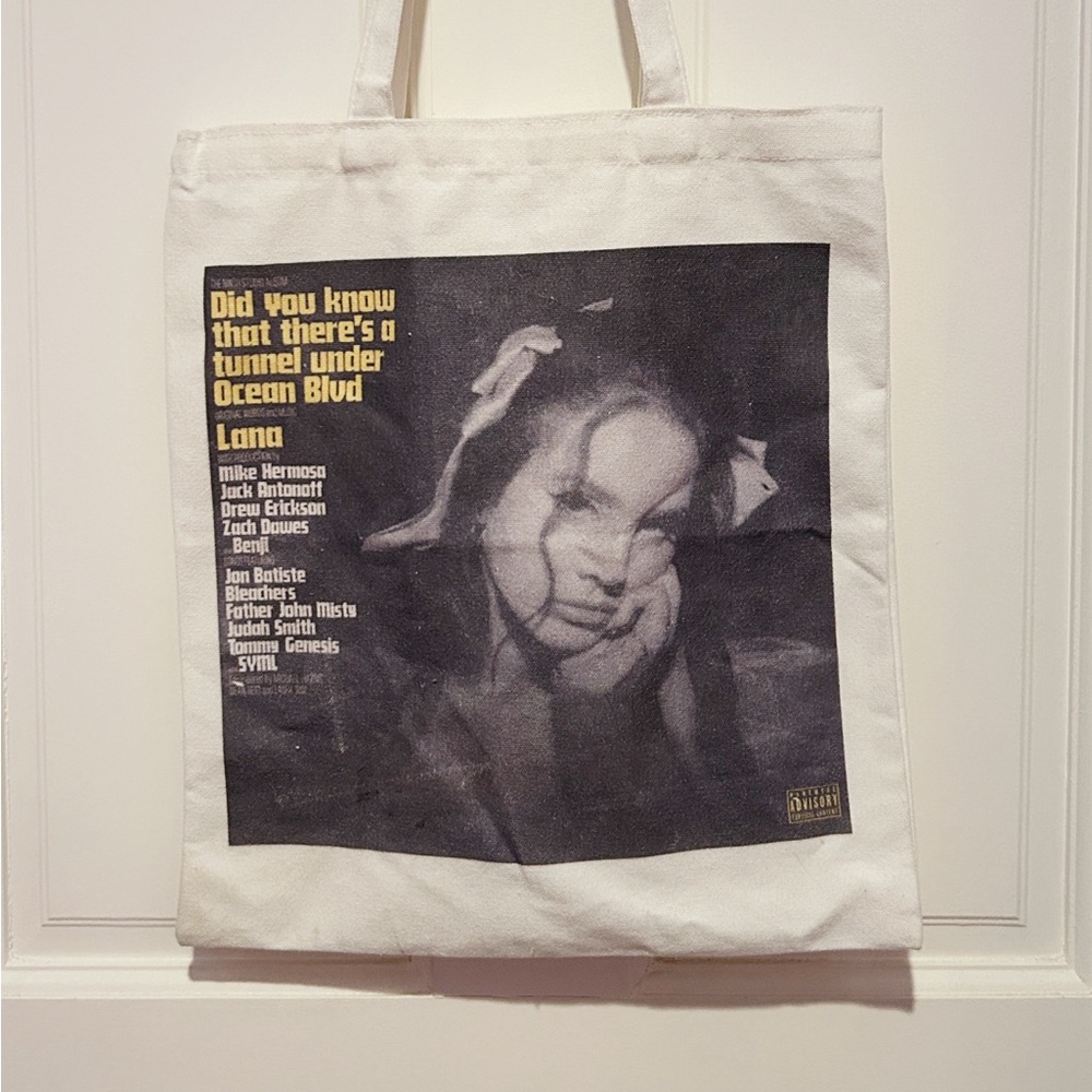 Urban Outfitters Lana Del Rey Ocean Blvd Album Cover Tote Bag